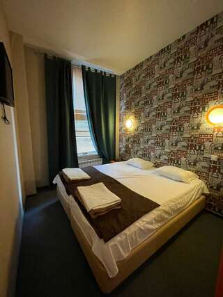 Гостиница Лайт Отель Волгоград Двухместный номер Делюкс с 1 кроватью или 2 отдельными кроватями-4